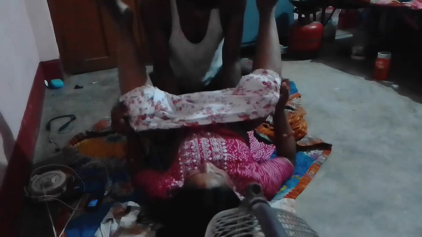 Chudakkad Bhabhi ko choda Desi Tarike se gand Maar Li