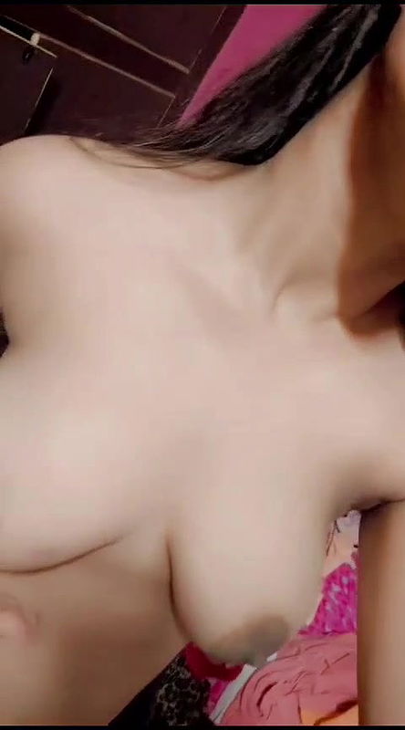 Beautiful Cute Sexy Gf Showing