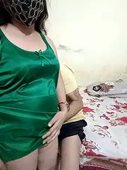 Stripchat-Public.Show-c-Hot_tina01-2024.10.12.175055