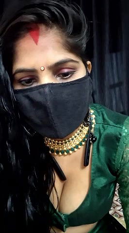 Stripchat-Public.Show-c-BEAUTY_QUEENN-2024.07.19.194128