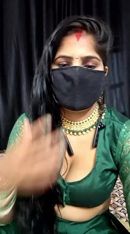 Stripchat-Public.Show-c-BEAUTY_QUEENN-2024.07.19.194128