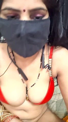 Stripchat-Public.Show-c-BEAUTY_QUEENN-2024.07.17.215334