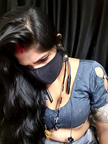 Stripchat-Public.Show-c-BEAUTY_QUEENN-2024.08.06.183856