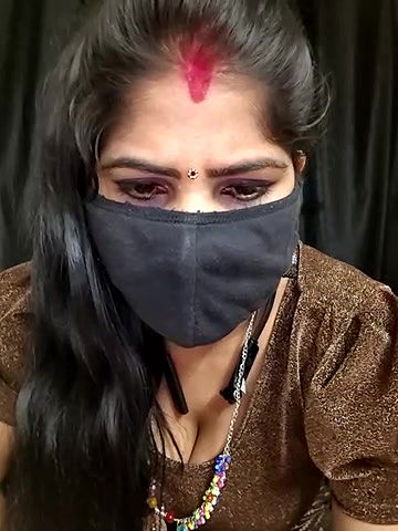 Stripchat-Public.Show-c-BEAUTY_QUEENN-2024.07.28.184306