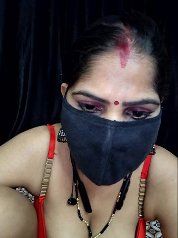 Stripchat-Public.Show-c-BEAUTY_QUEENN-2024.07.18.220251