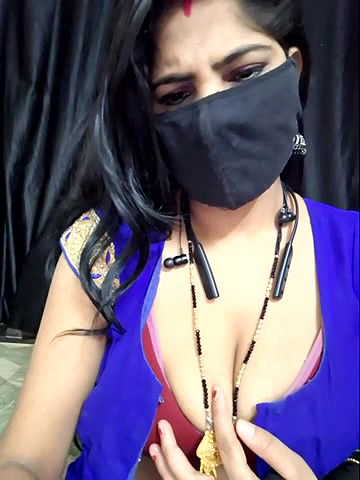 Stripchat-Public.Show-c-BEAUTY_QUEENN-2024.07.13.180814