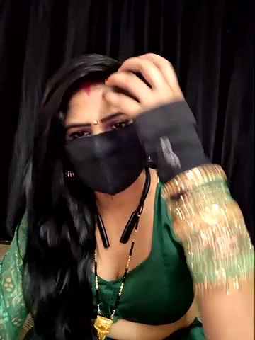 Stripchat-Public.Show-c-BEAUTY_QUEENN-2024.07.10.190901