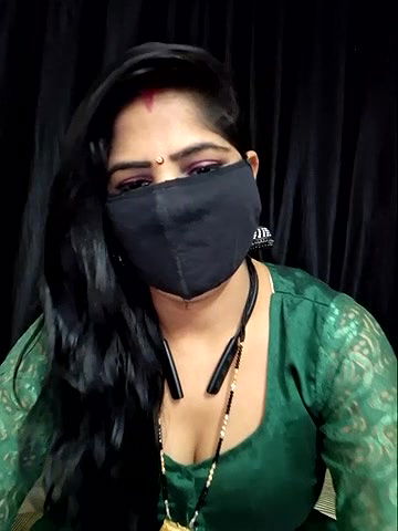 Stripchat-Public.Show-c-BEAUTY_QUEENN-2024.07.10.190901