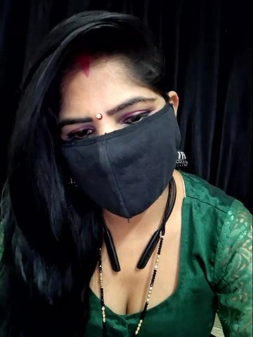 Stripchat-Public.Show-c-BEAUTY_QUEENN-2024.07.10.190901