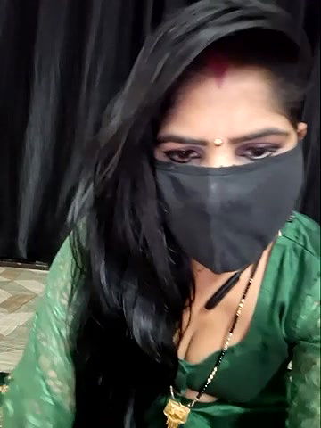 Stripchat-Public.Show-c-BEAUTY_QUEENN-2024.07.10.184920