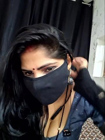 Stripchat-Public.Show-c-BEAUTY_QUEENN-2024.06.14.234025