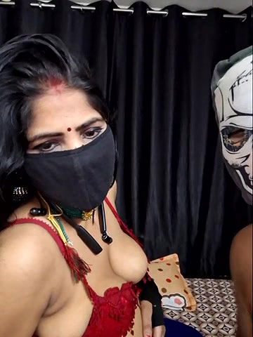 Stripchat-Public.Show-c-BEAUTY_QUEENN-2024.06.14.191632