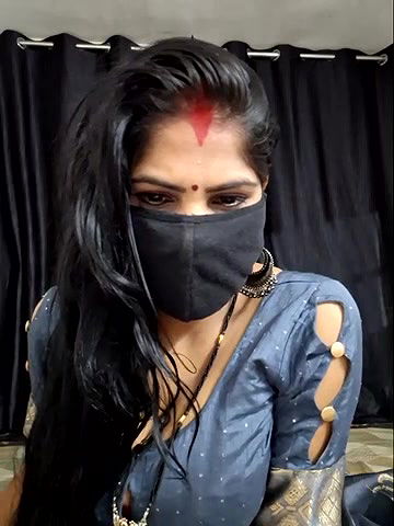 Stripchat-Public.Show-c-BEAUTY_QUEENN-2024.06.04.185955