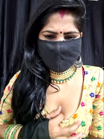 Stripchat-Public.Show-c-BEAUTY_QUEENN-2024.06.01.194953