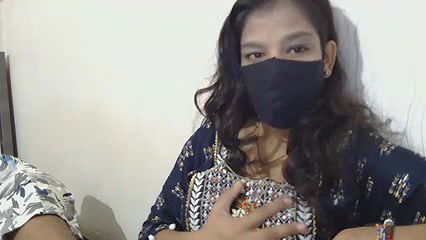 Stripchat-Public.Show-c-hottiess69-2024.10.02.232840