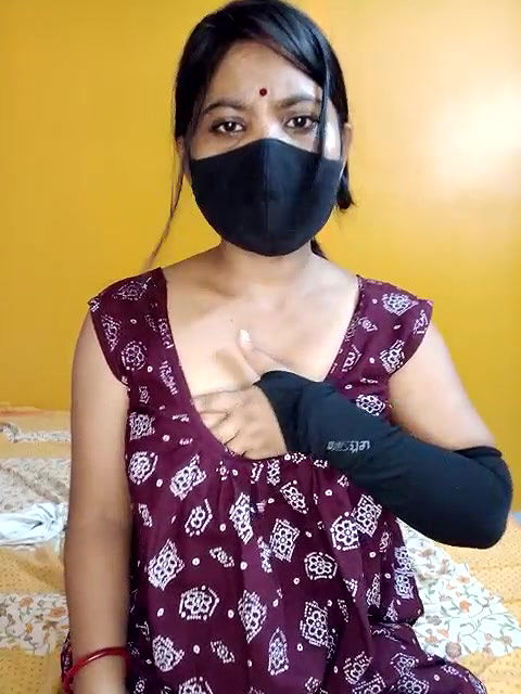 Stripchat-Public.Show-c-BLUESTAR_CAM-2024.10.09.205506