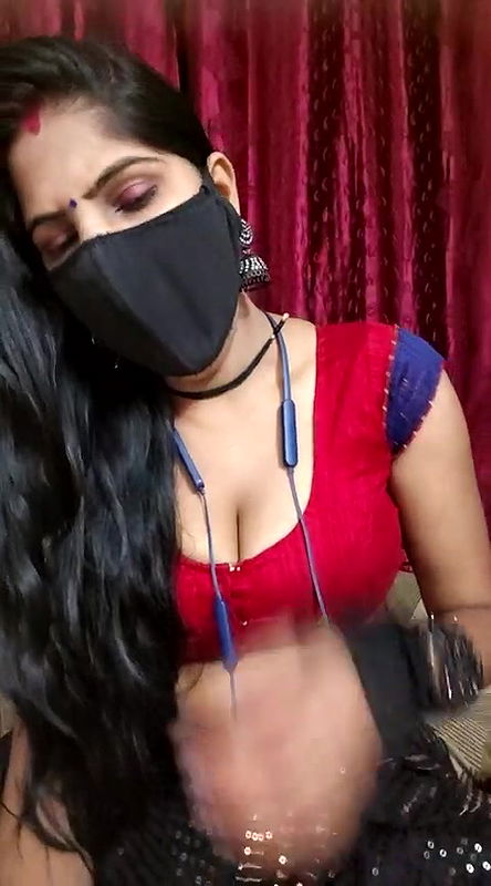 Stripchat-Public.Show-c-BEAUTY_QUEENN-2024.10.01.193928