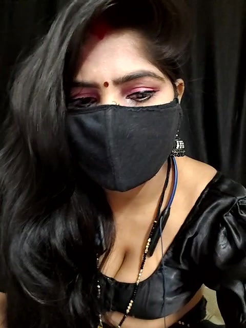 Stripchat-Public.Show-c-BEAUTY_QUEENN-2024.08.07.183202