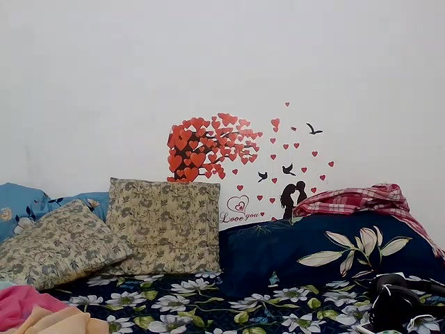 Stripchat-Public.Show-c-sparkling_queen-2024.10.09.171521