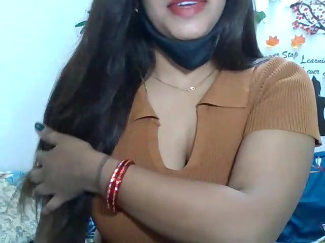 Stripchat-Public.Show-c-sparkling_queen-2024.09.26.034007
