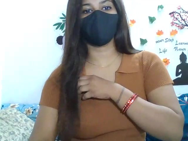 Stripchat-Public.Show-c-sparkling_queen-2024.09.26.034007