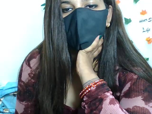 Stripchat-Public.Show-c-sparkling_queen-2024.09.23.174346