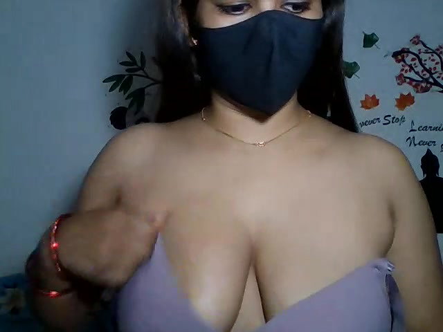 Stripchat-Public.Show-c-sparkling_queen-2024.09.20.111005