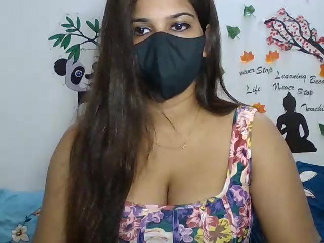 Stripchat-Public.Show-c-sparkling_queen-2024.09.13.082152