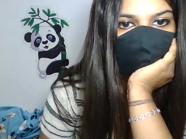 Stripchat-Public.Show-c-sparkling_queen-2024.08.20.060318