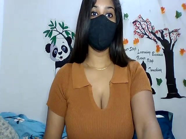 Stripchat-Public.Show-c-sparkling_queen-2024.08.16.165204