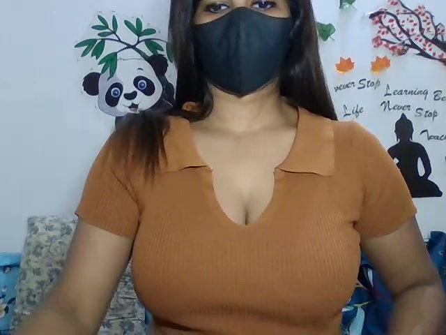 Stripchat-Public.Show-c-sparkling_queen-2024.08.11.175826