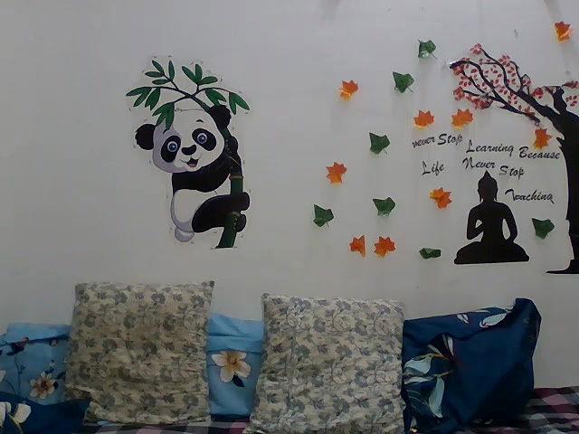 Stripchat-Public.Show-c-sparkling_queen-2024.08.11.174041