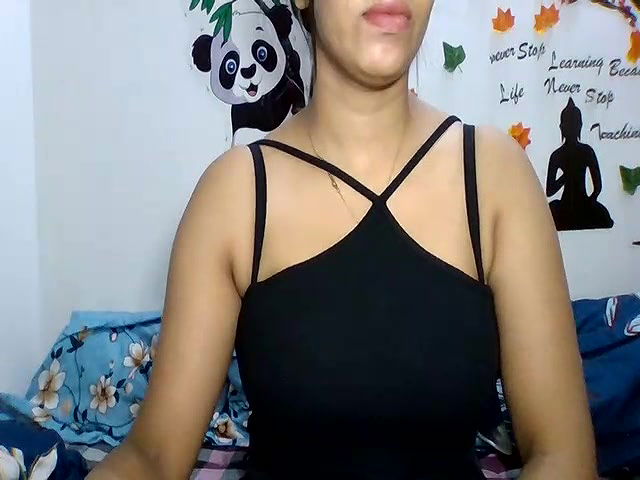 Stripchat-Public.Show-c-sparkling_queen-2024.08.10.070243