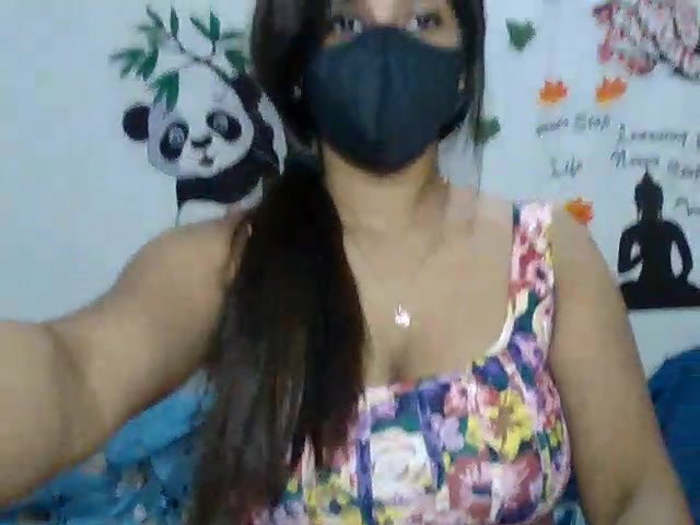 Stripchat-Public.Show-c-sparkling_queen-2024.08.08.185832