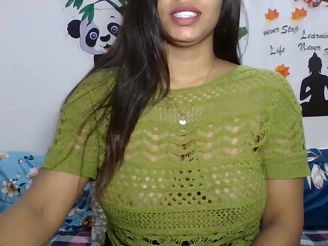 Stripchat-Public.Show-c-sparkling_queen-2024.08.06.061937