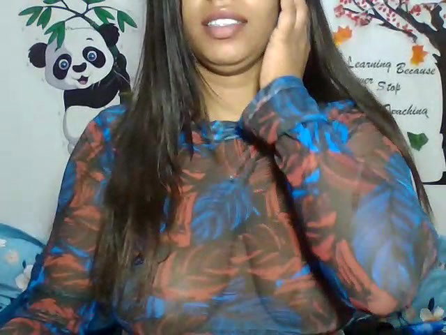 Stripchat-Public.Show-c-sparkling_queen-2024.07.27.210216