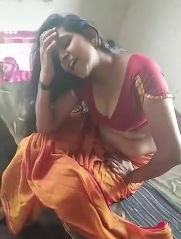 Sis acting posing Bro recording