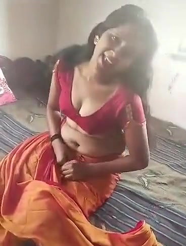 Sis acting posing Bro recording