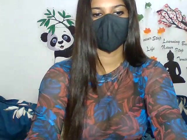 Stripchat-Public.Show-c-sparkling_queen-2024.07.22.065846