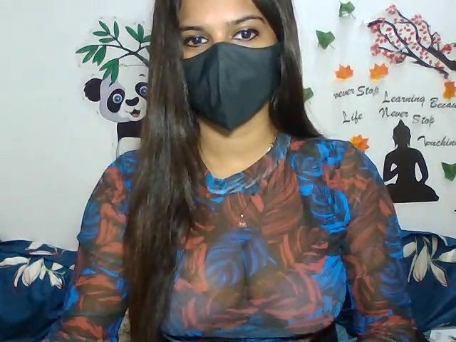 Stripchat-Public.Show-c-sparkling_queen-2024.07.22.065846