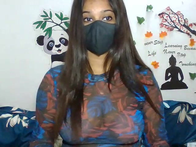 Stripchat-Public.Show-c-sparkling_queen-2024.07.22.065846