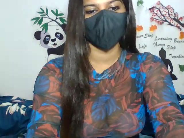 Stripchat-Public.Show-c-sparkling_queen-2024.07.22.065846