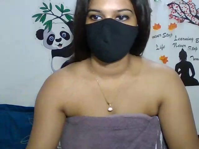 Stripchat-Public.Show-c-sparkling_queen-2024.07.17.042810