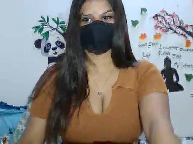 Stripchat-Public.Show-c-sparkling_queen-2024.07.11.113258