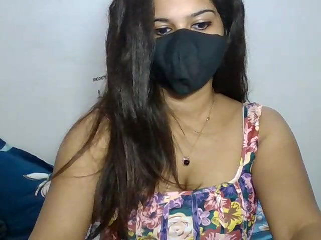 Stripchat-Public.Show-c-sparkling_queen-2024.05.27.023104