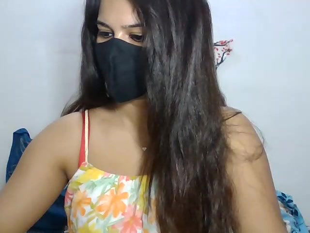 Stripchat-Public.Show-c-sparkling_queen-2024.05.08.030034