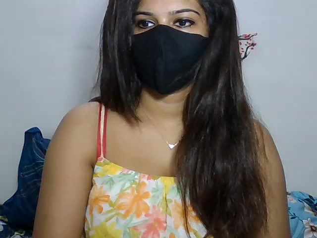 Stripchat-Public.Show-c-sparkling_queen-2024.05.08.030034