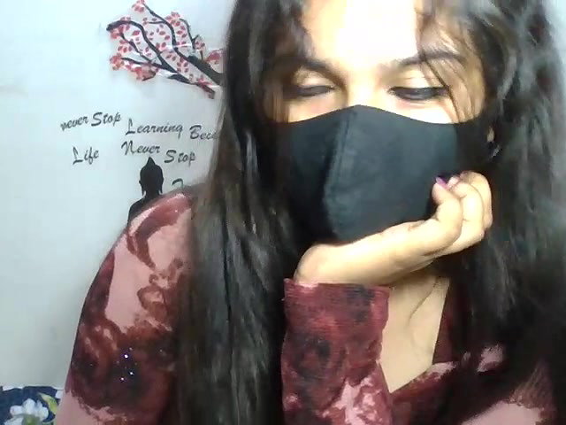 Stripchat-Public.Show-c-sparkling_queen-2024.04.30.050737