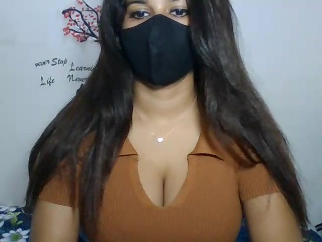 Stripchat-Public.Show-c-sparkling_queen-2024.04.24.031306