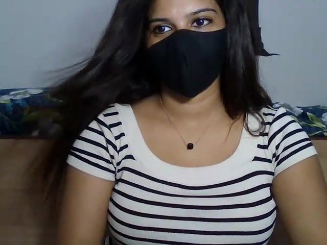 Stripchat-Public.Show-c-sparkling_queen-2024.04.03.135600